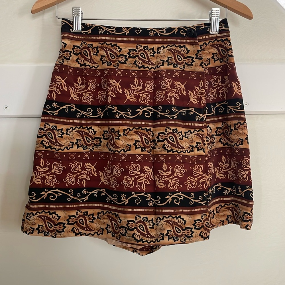 Patterned Burgundy and Tan Women’s Skirt